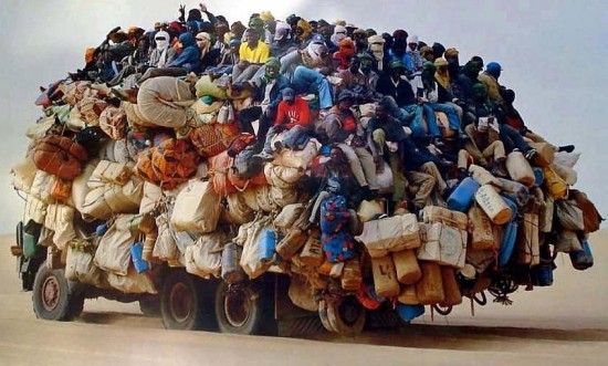 Bus africain bondé