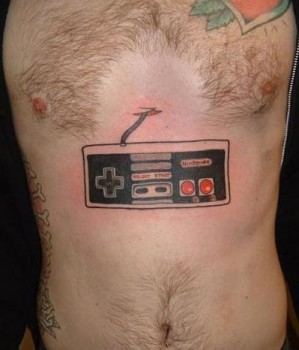 tatouage manette NES