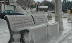 un banc de glace