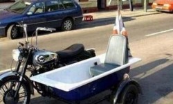 side-car avec une baignoire